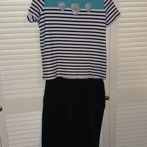 Womens top and capri pants